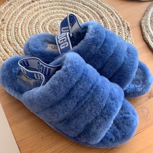 Blue slipper ugg’s
